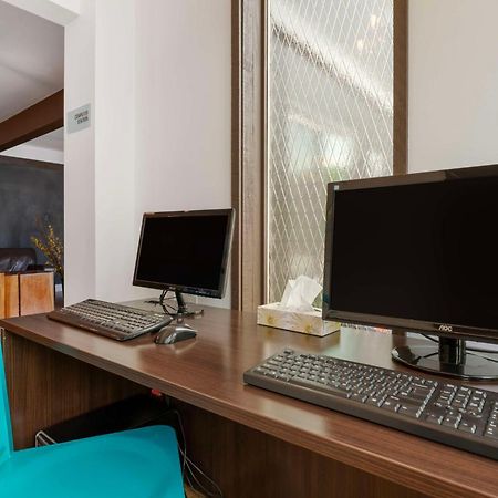 Stoke Hotel Surestay Collection By Best Western Revelstoke Esterno foto